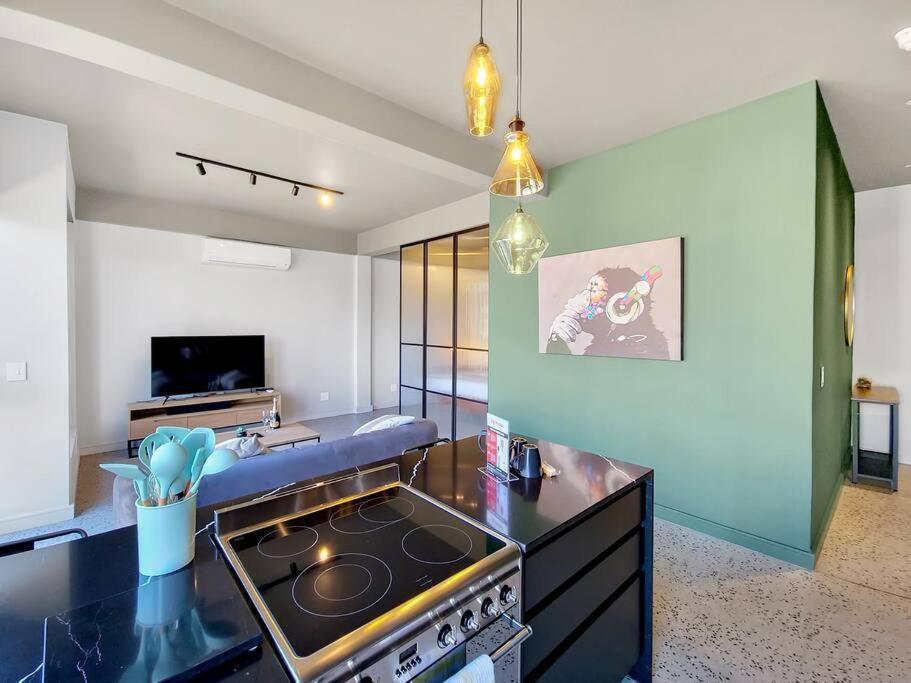 Apartamento Stylish With Rooftop Pool! *